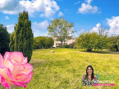 Villa - 305 m² - 7 pièces