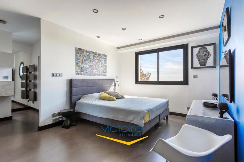 Maison - 183 m² - 5 pièces