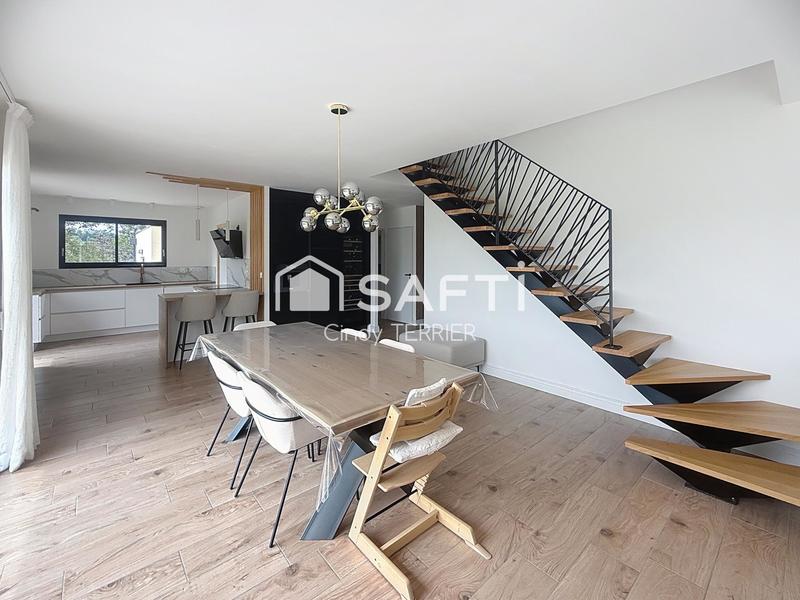 Maison - 148 m² - 6 pièces