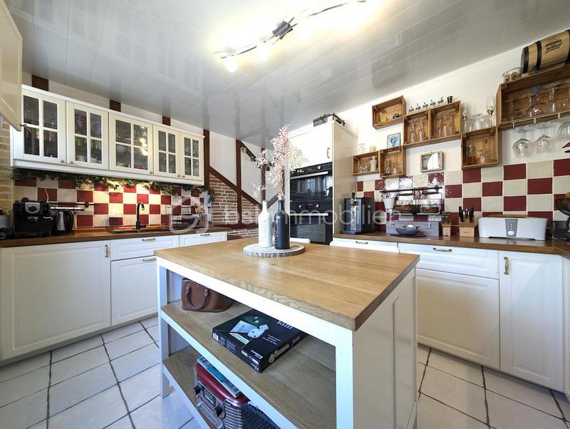 Maison - 103 m² - 5 pièces