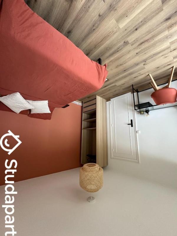 Chambre - 12 m² - 1 pièce