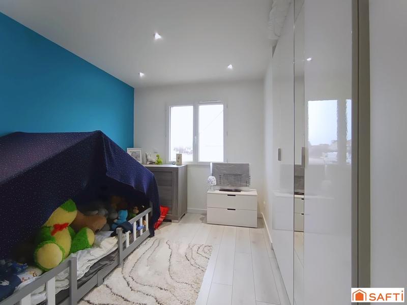 Maison - 95 m² - 4 pièces