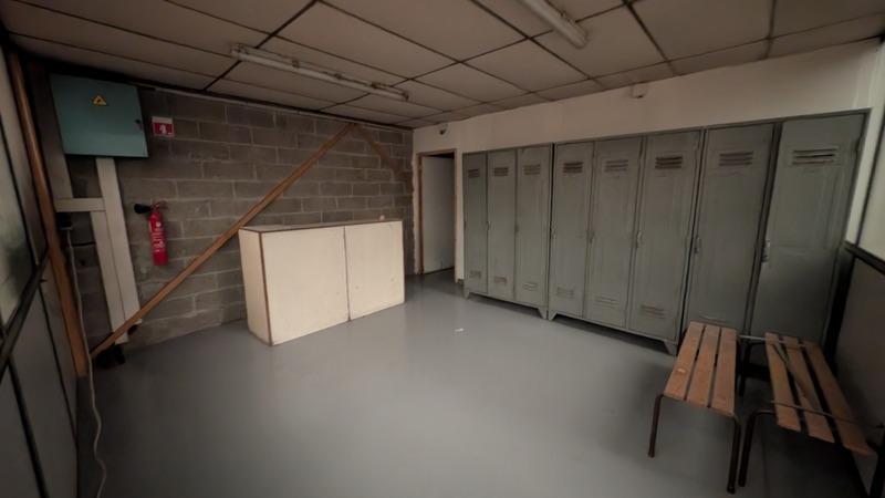 Bureau - 894 m² - 5 pièces