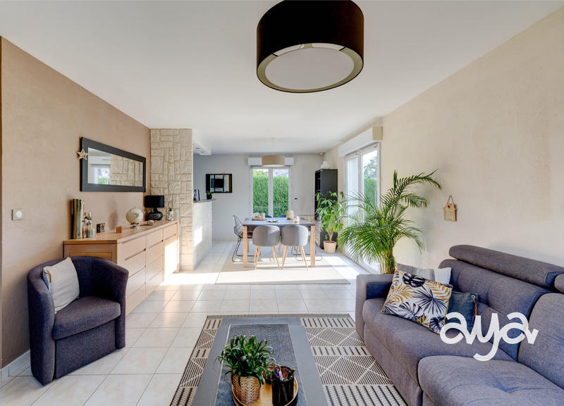 Maison - 90 m² - 4 pièces