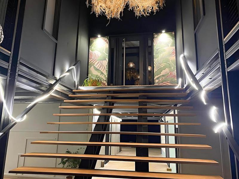 Maison - 276 m² - 10 pièces