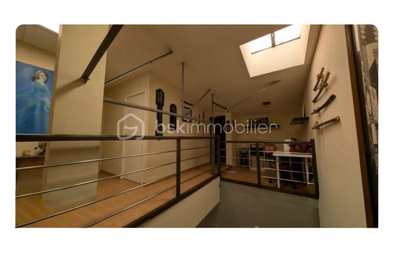 Maison - 166 m² - 6 pièces