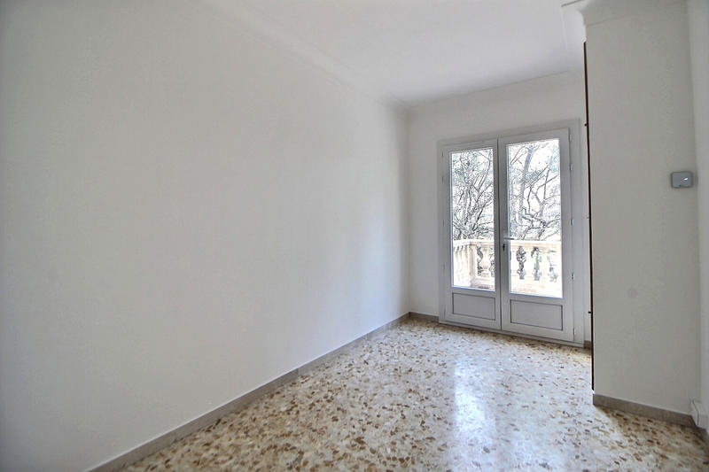 Maison - 200 m² - 7 pièces