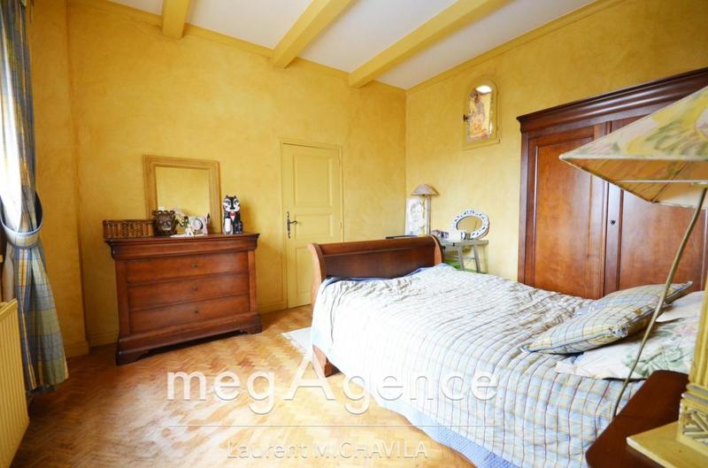 Maison - 140 m² - 8 pièces