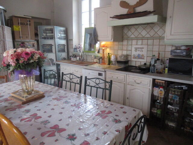 Maison - 200 m² - 6 pièces