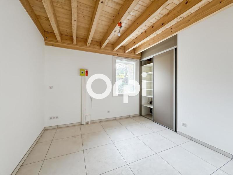 Villa - 104 m² - 4 pièces