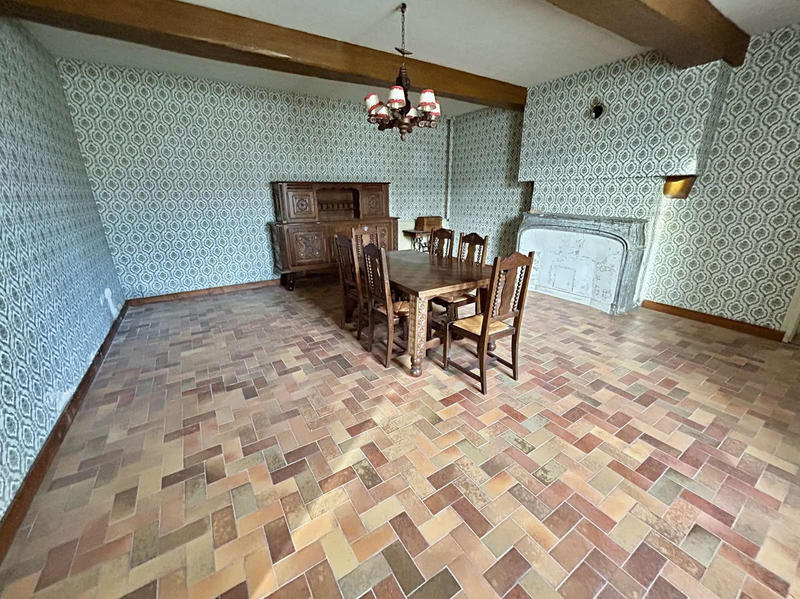 Maison - 200 m² - 8 pièces