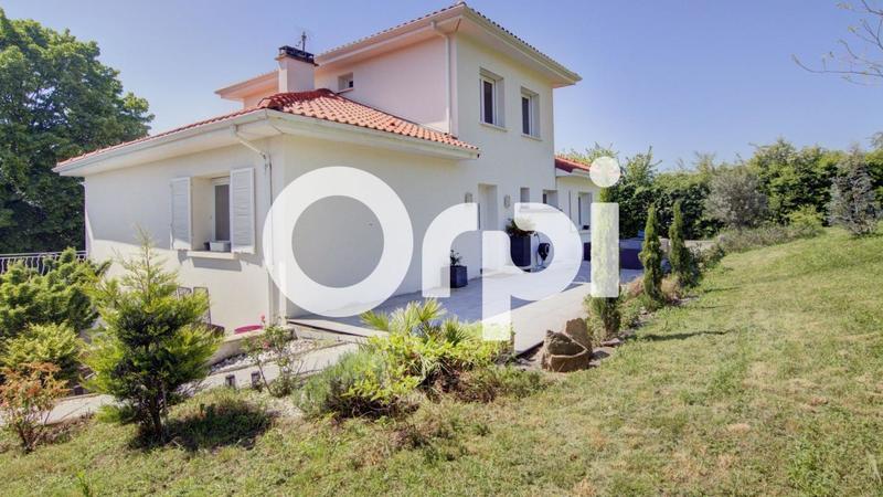 Maison - 135 m² - 5 pièces