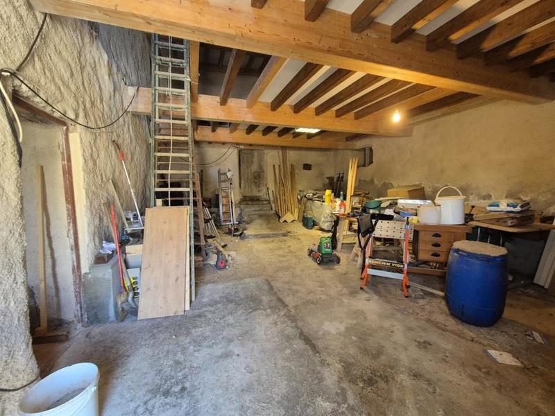 Maison - 380 m² - 8 pièces