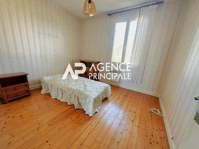 Maison - 80 m² - 5 pièces