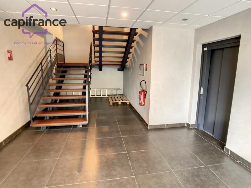 Bureau - 426 m² - 13 pièces