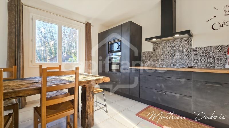 Maison - 175 m² - 7 pièces