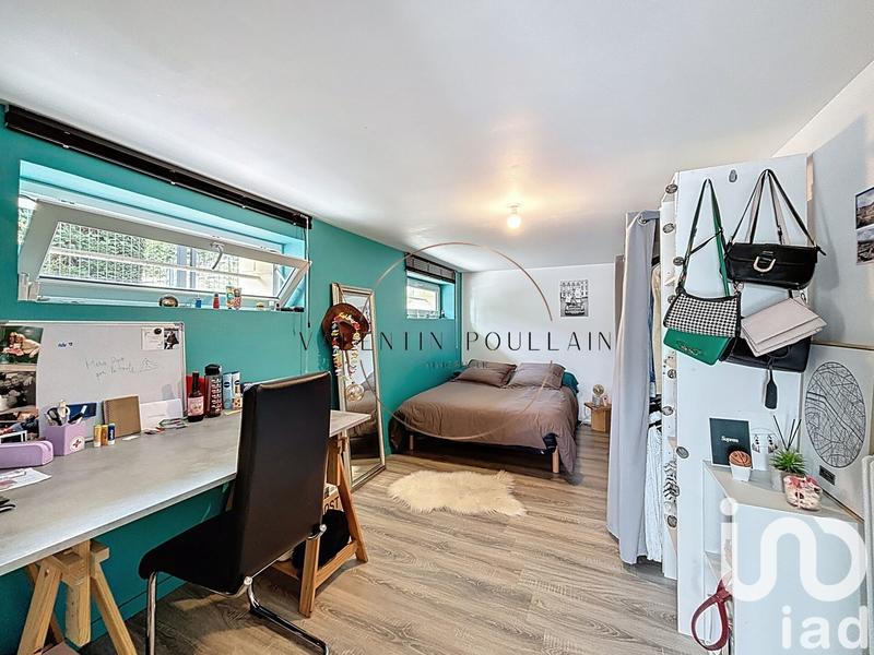 Maison - 181 m² - 7 pièces