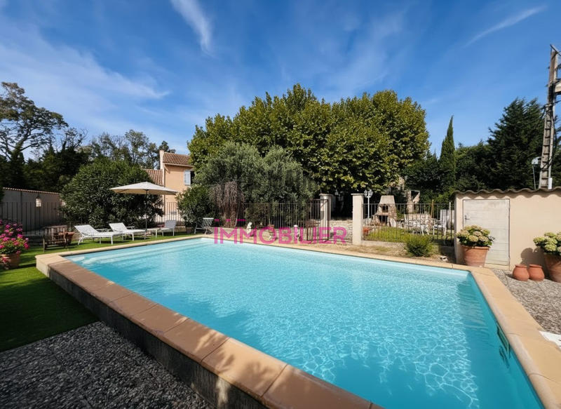 Maison - 510 m² - 23 pièces