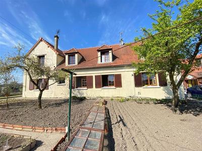Maison - 238 m² - 10 pièces