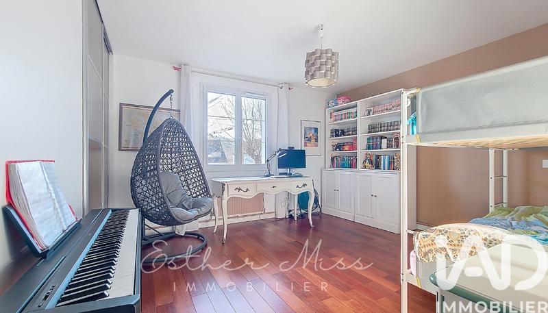 Maison - 160 m² - 8 pièces