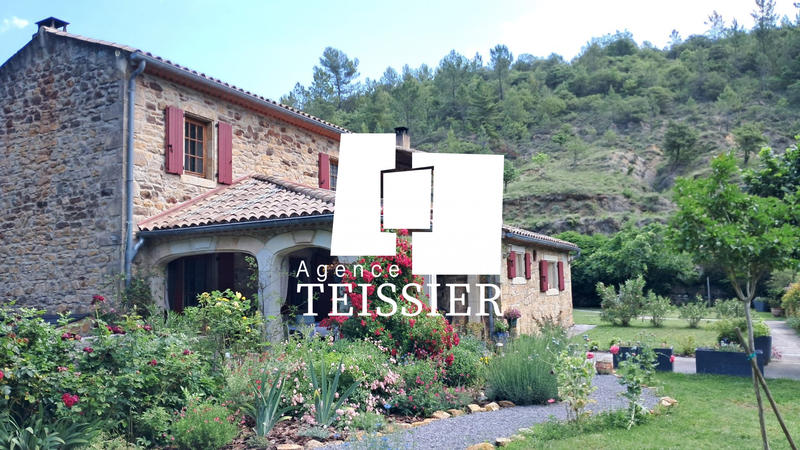 Mas - 221 m² - 11 pièces