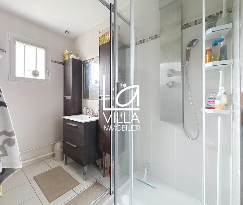 Maison - 122 m² - 6 pièces