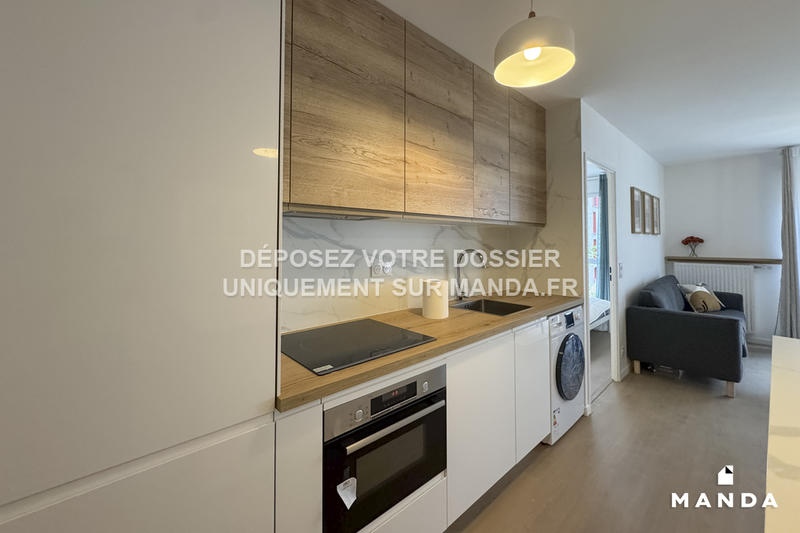 Chambre - 12 m² - 5 pièces