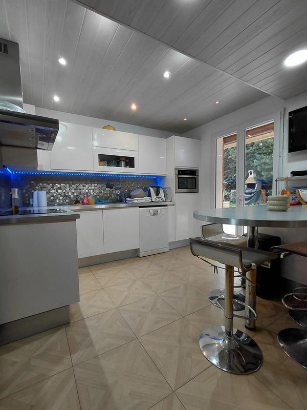 Maison - 117 m² - 5 pièces