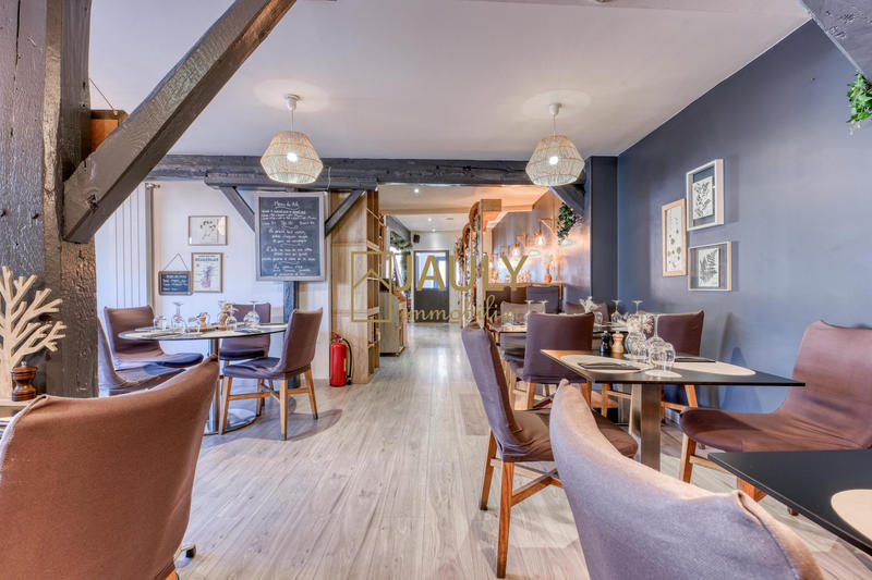 Local commercial - 382 m²