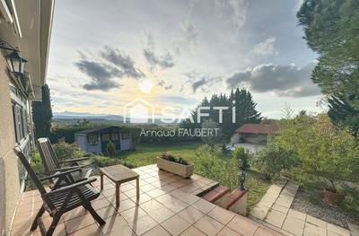 Maison - 183 m² - 6 pièces