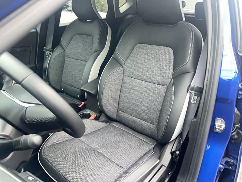 Renault Captur E-Tech full hybrid 145 Techno fast track