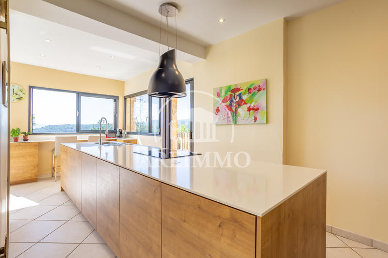 Maison - 152 m² - 5 pièces