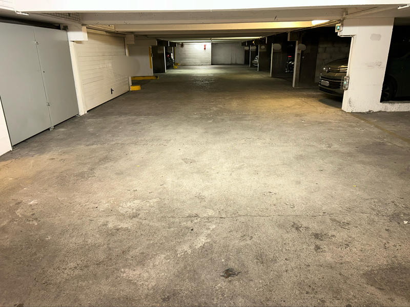 Parking / Garage - 16 m²