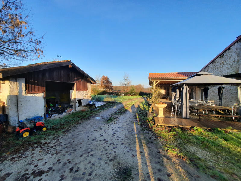 Maison - 180 m² - 5 pièces