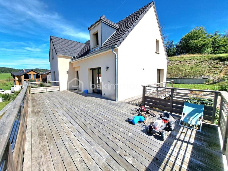 Maison - 155 m² - 6 pièces