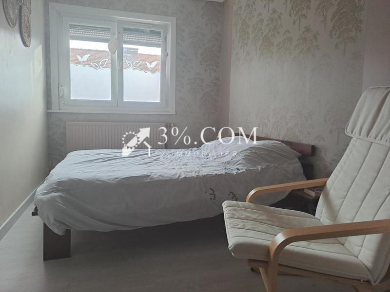 Maison - 90 m² - 5 pièces