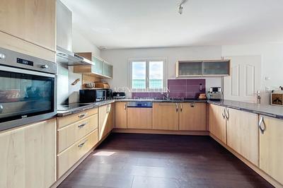 Villa - 101 m² - 4 pièces