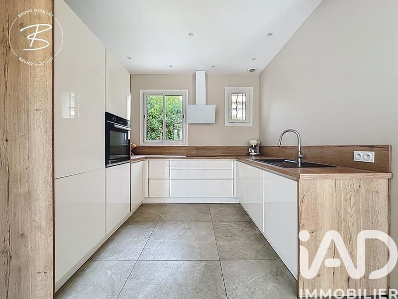 Maison - 160 m² - 6 pièces