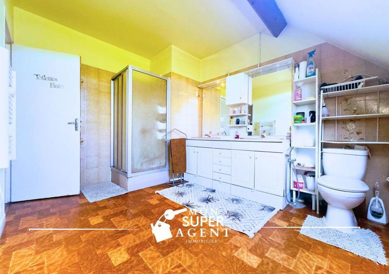 Maison - 177 m² - 7 pièces