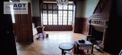 Maison - 232 m² - 6 pièces