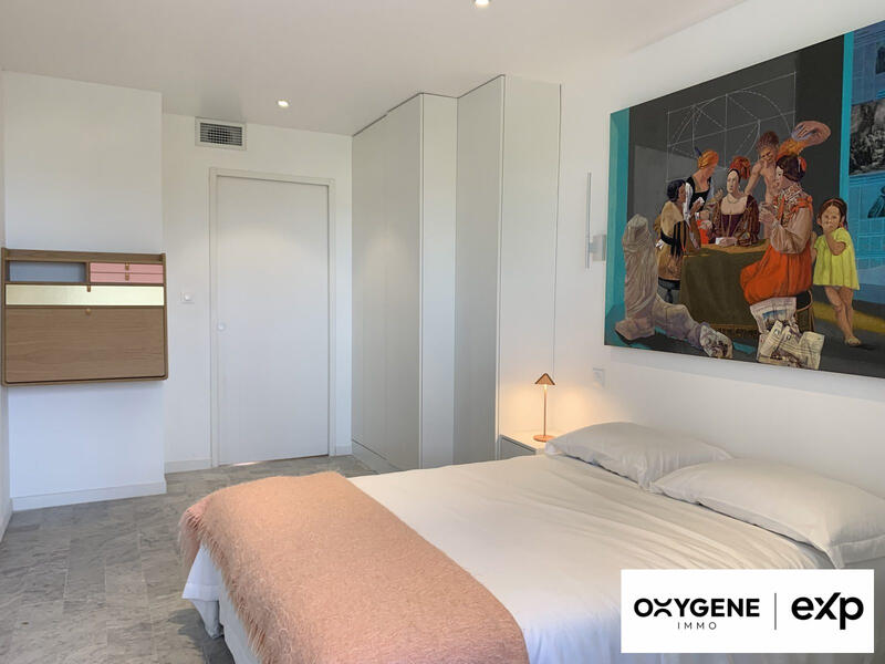 Appartement - 85 m² - 3 pièces