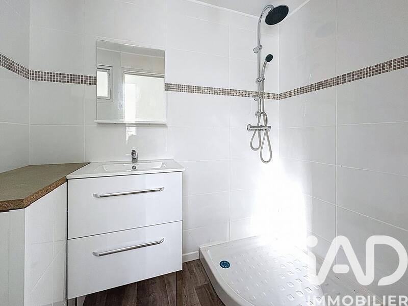 Maison - 147 m² - 9 pièces