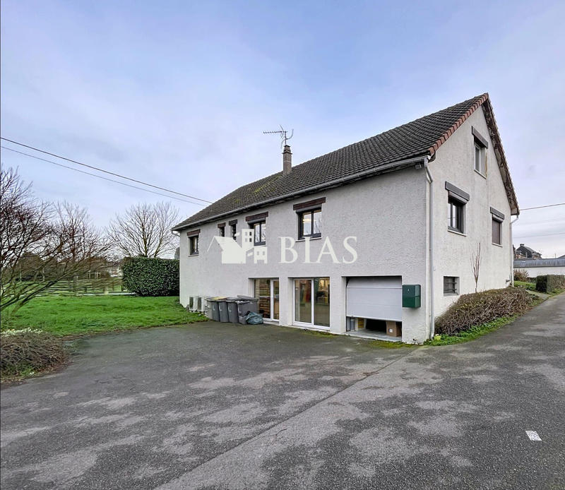 Local commercial - 220 m² - 9 pièces