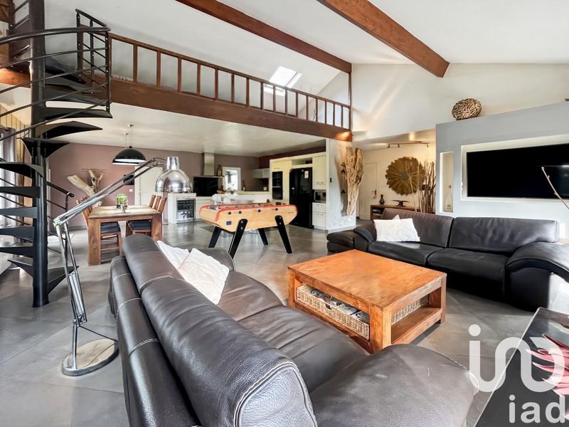 Maison - 173 m² - 8 pièces