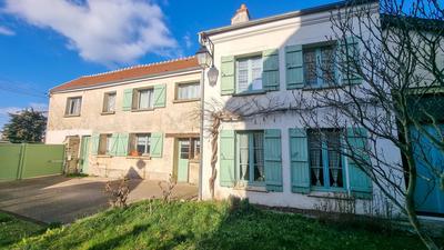 Maison - 140 m² - 6 pièces