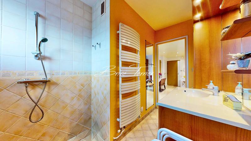 Appartement - 74 m² - 3 pièces