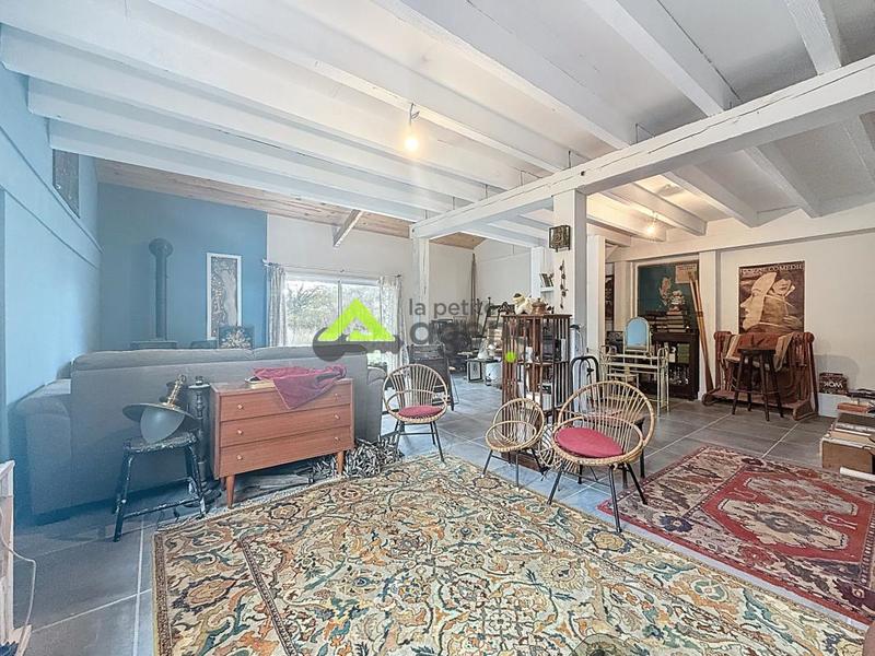 Propriété - 230 m² - 7 pièces