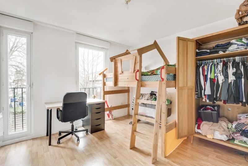 Appartement - 100 m² - 5 pièces