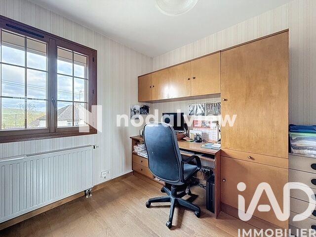 Maison - 181 m² - 9 pièces