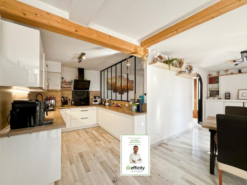 Maison - 92 m² - 4 pièces